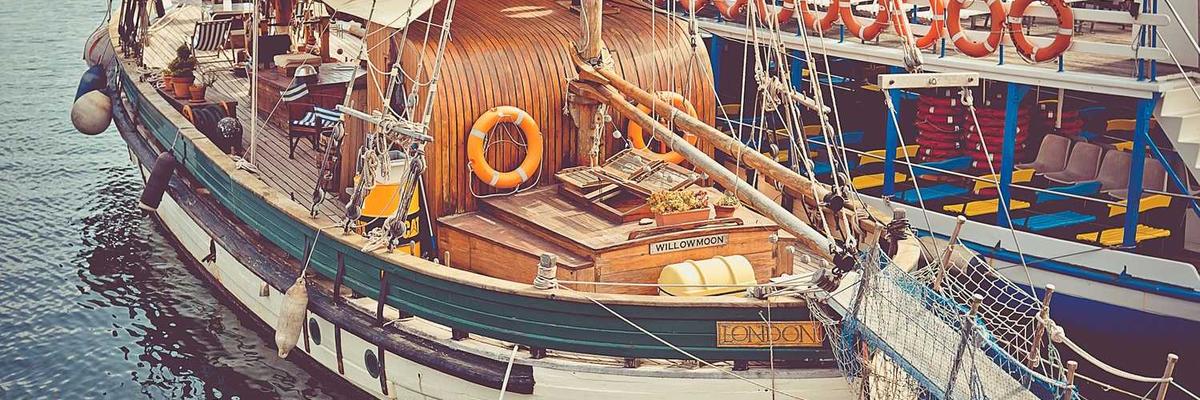 Riverside Condo in Osaka Nakanoshima